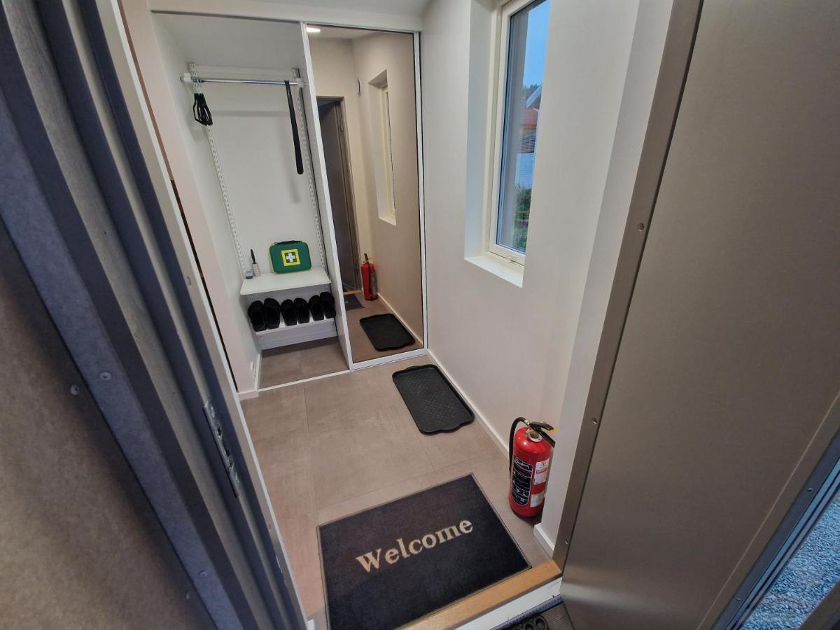 Northern Living 2 Room With Shared Bathroom Tromsø Dış mekan fotoğraf